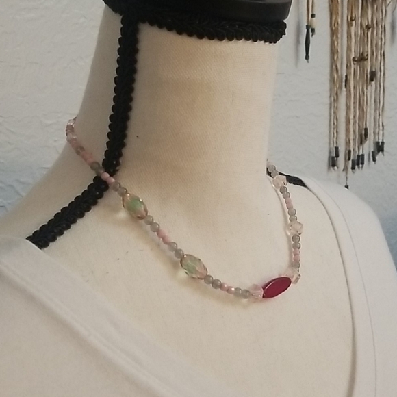Handmade Labrodite Jade Czech Glass Beaded Assymetric Choker Necklace - Picture 4 of 6
